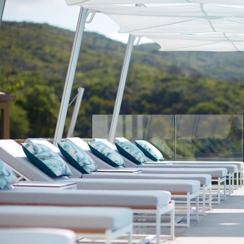 Umbrosa Spectra Cantilever Umbrella