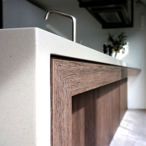 Tri Stone | Acrylic Benchtop
