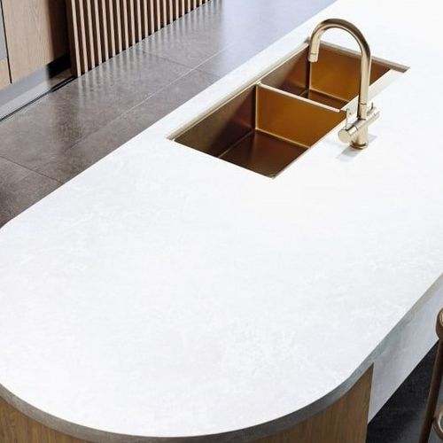 Hi Mac | Acrylic Benchtop