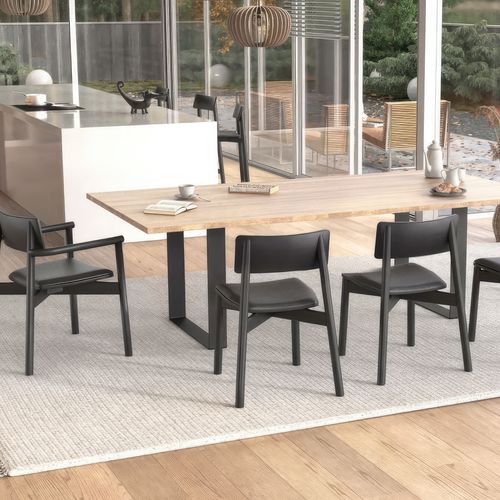 Andi Armchair with Pad