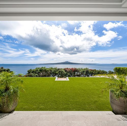 Prime 40 - Artificial Grass