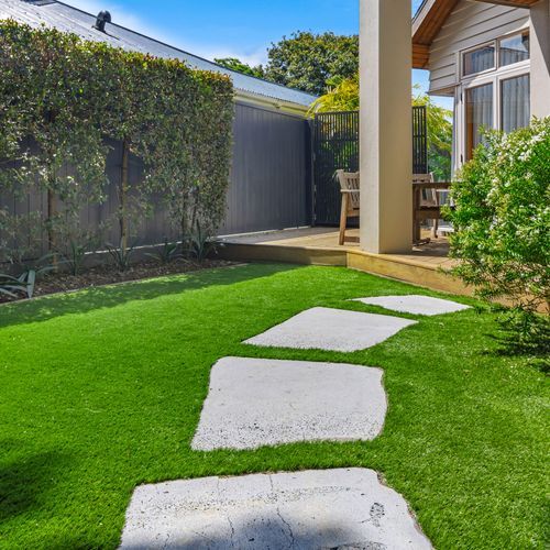 Summer 38 - Artificial Grass