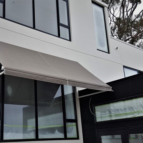Robusta Window Awning