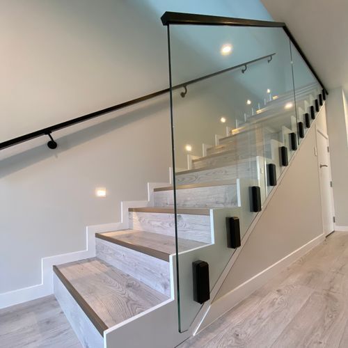 Edgetec® JH Clamp™ Glass Balustrade
