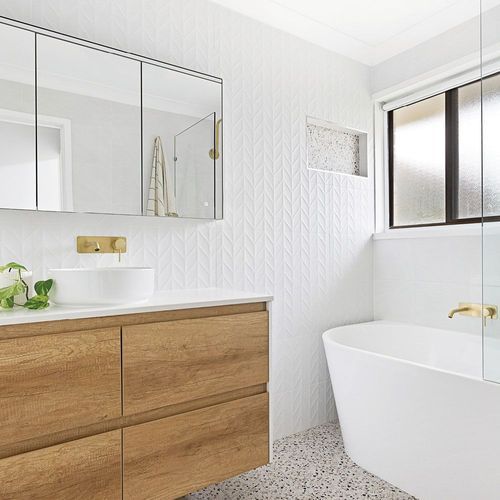 Kaya Wall Basin/Bath Mixer Set, Rectangular Plate