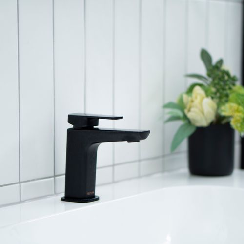 Axiss II Basin Mixer