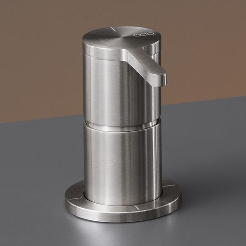 INNOVO Deck Mounted 2/3 Diverter by CEA