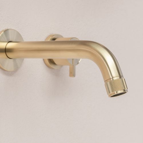 Namika Wall-Mounted Spout