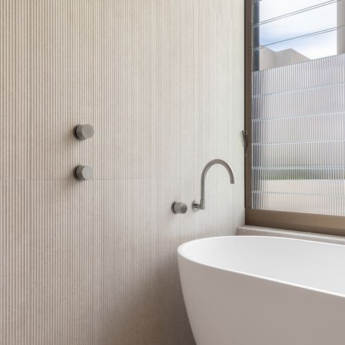 Gooseneck Wall-Mounted Swivel Spout