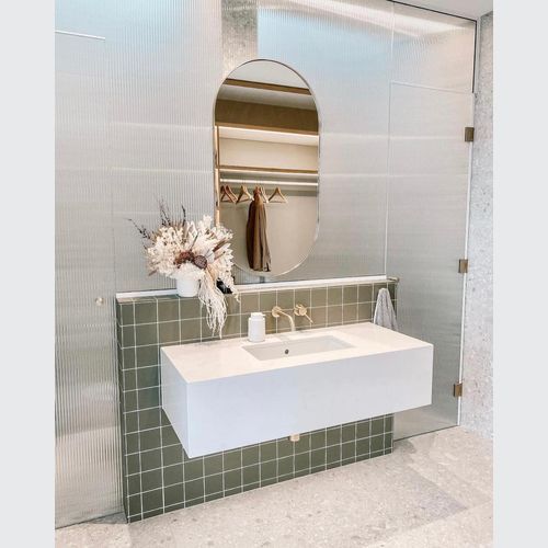 Reeded Shower