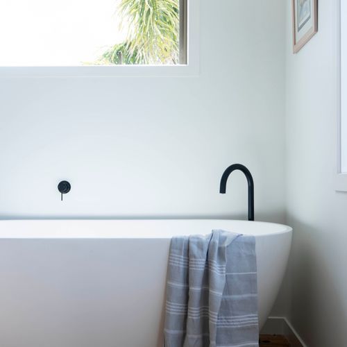 Luna Bath Filler Free Standing Spout