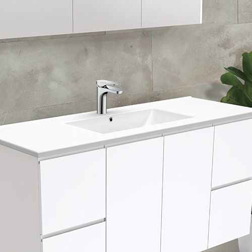 Fingerpull Gloss White Cabinets