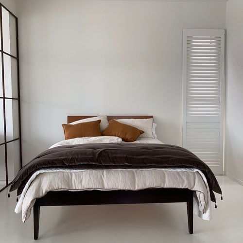 Christopher Elliott Dakota Bed