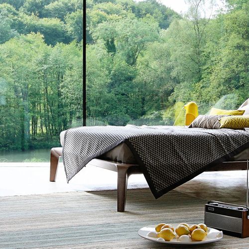 Brio Bed