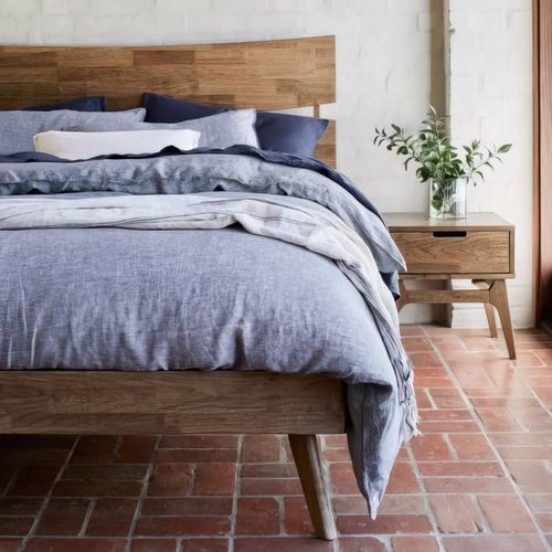 Cruz Hardwood Queen Size Bed Frame | Rustic Walnut