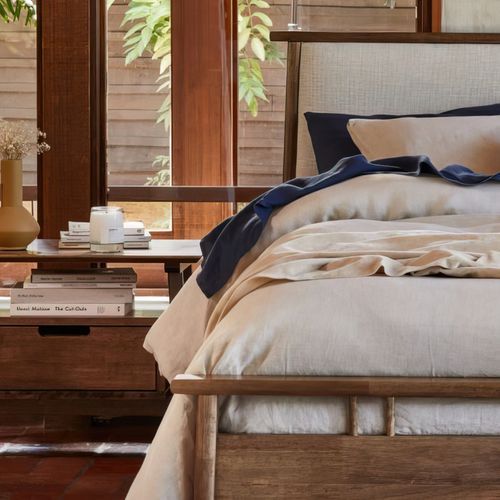 Oslo Hardwood Queen Size Bed Frame | Walnut