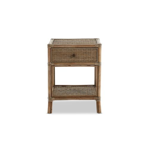 Amara Bedside