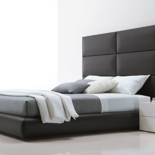 Dream Bedside Table