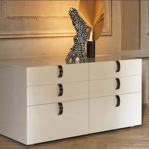 Splendor Dresser