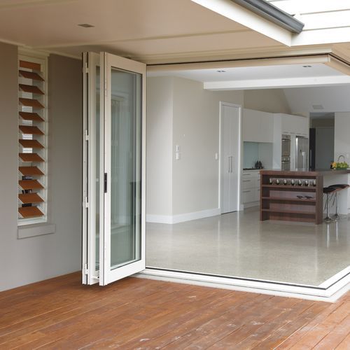 Corner Bifold Foldback™  Doors