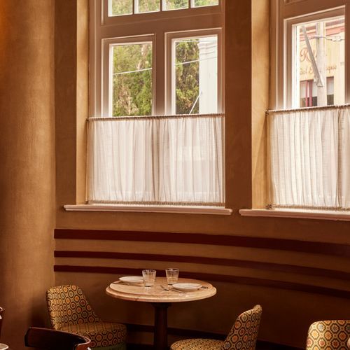 Cafe-Style Curtain