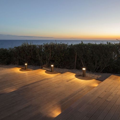 Reef Bollard Light