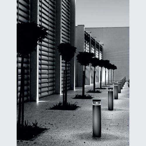Ikonic Bollard Light