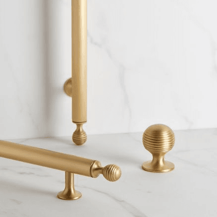Armac Martin Merrick Cabinet Handle Collection