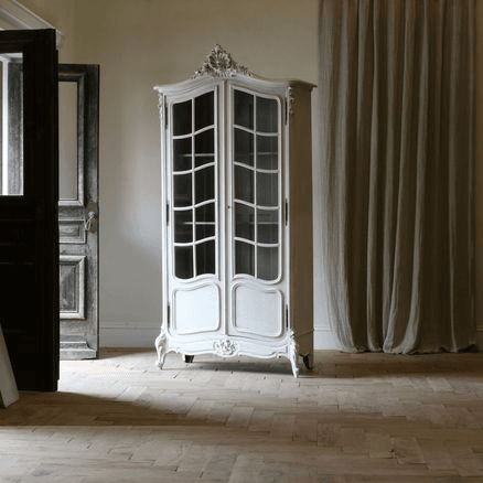 Louis XV Vitrine