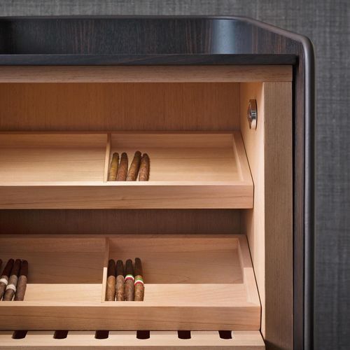 Gentleman Cigar Storage