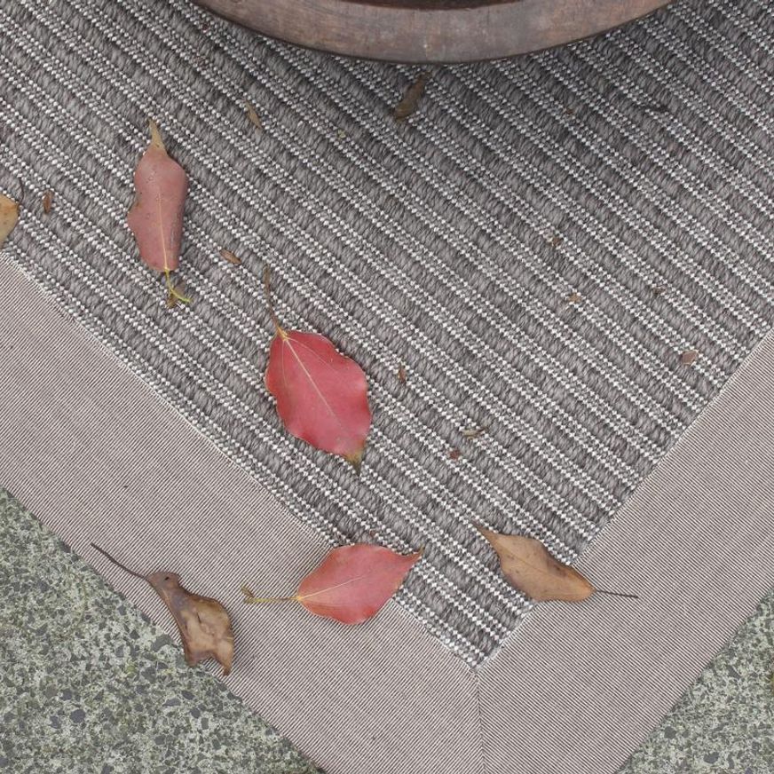 Kindu Stone Carpet
