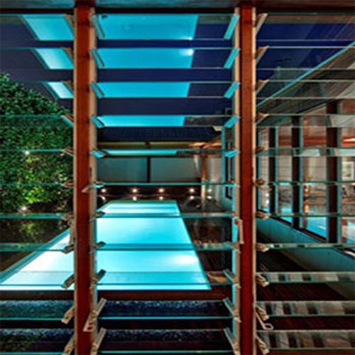 Azione | Louvers
