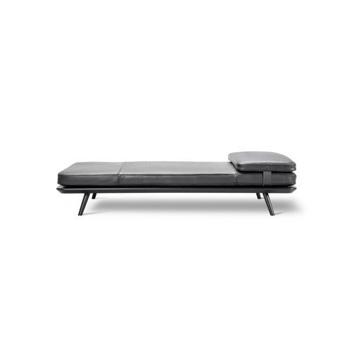Spine Daybed by Fredericia