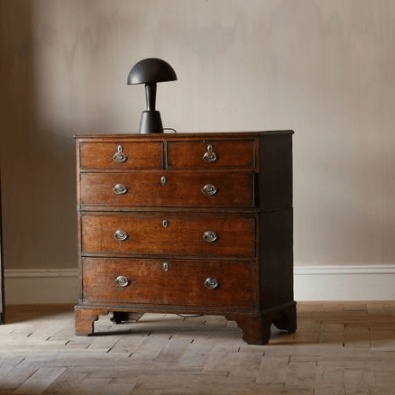 Georgian Chest of Drawers