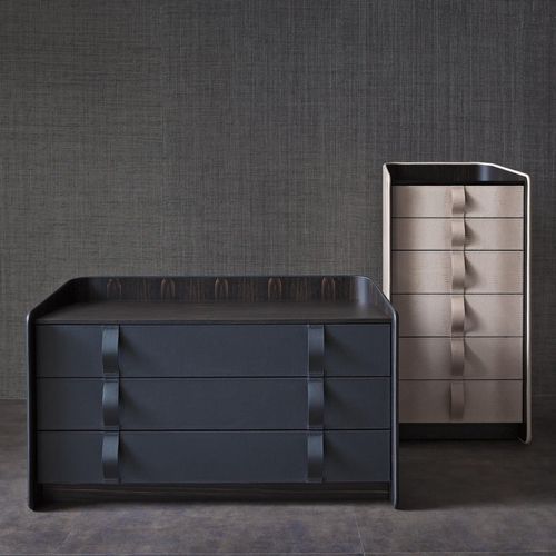 Gentleman Chest of Drawers