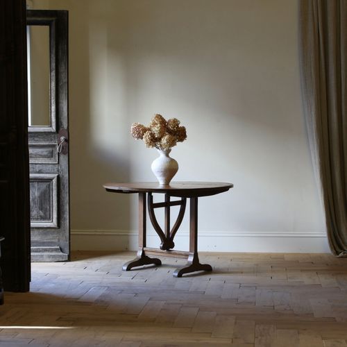 Burgundian Wine Table