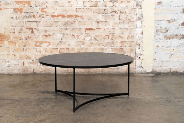 Ubique coffee table