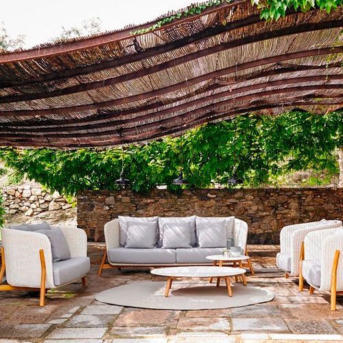 Round Outdoor Coffee Table by Point