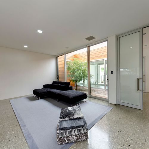 Elevate | Series 52 | Commercial Door