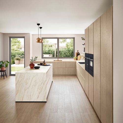 Como Oak Laminate Cabinetry