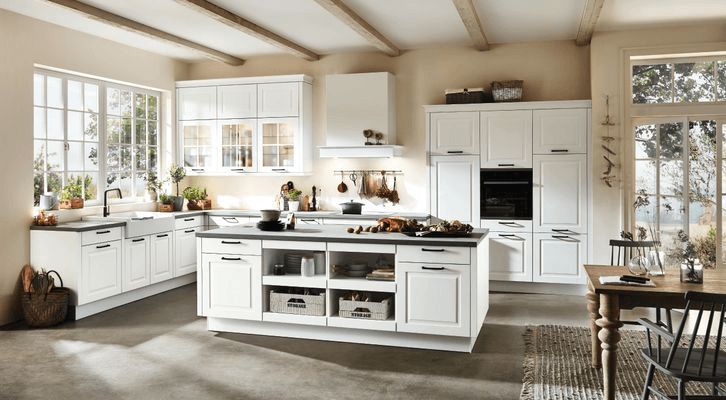 Sylt Traditional Lacquered Kitchen Cabinetry