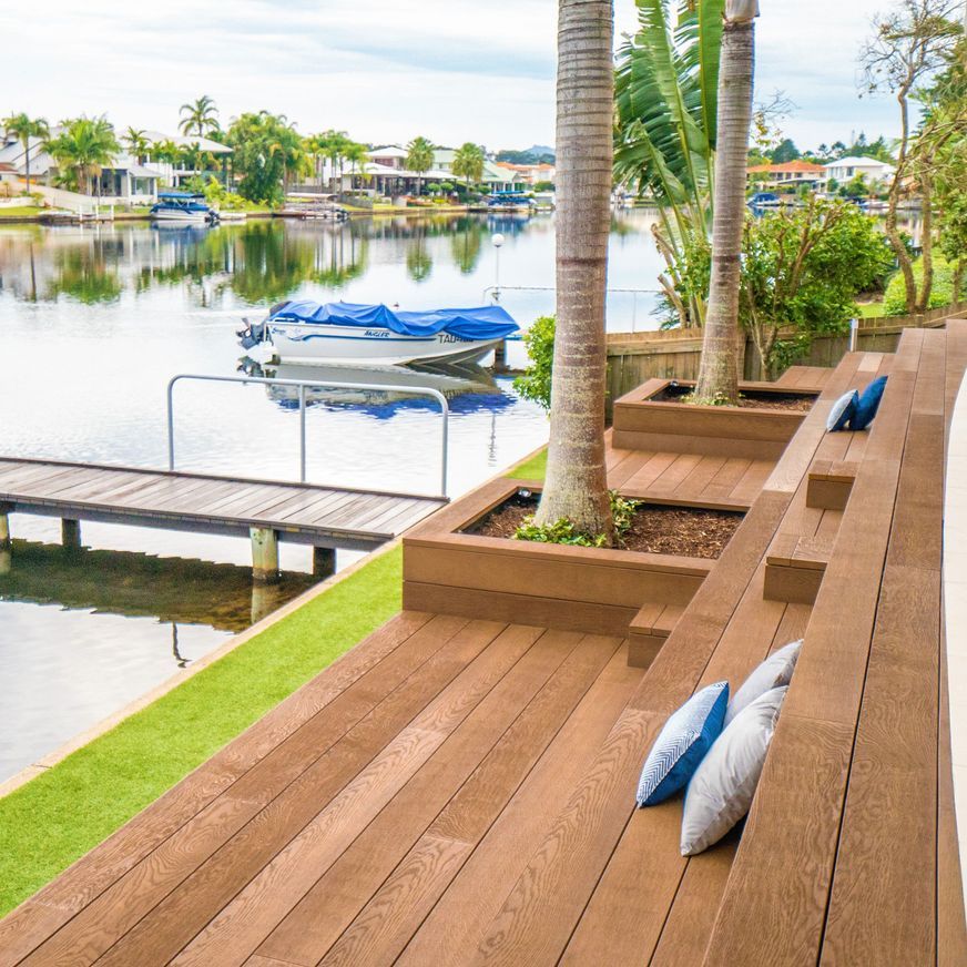 Coppered Oak | Enhanced Grain Decking