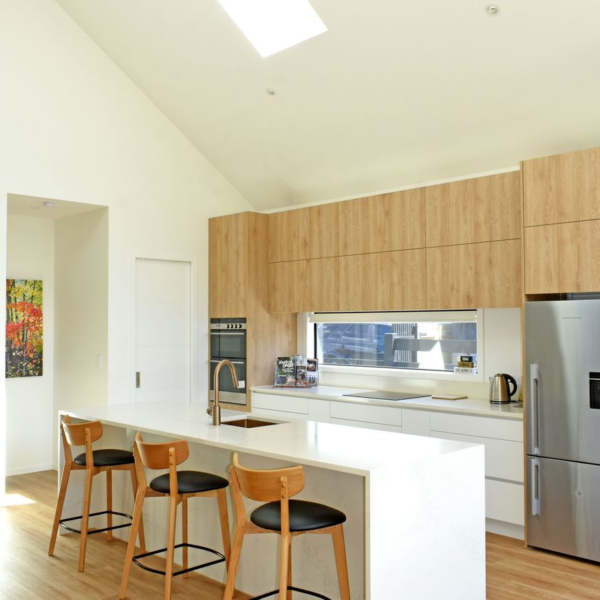 PREMIUM SPC RIGID INDOOR FLOORING