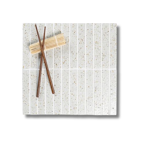Hatsu KitKat White