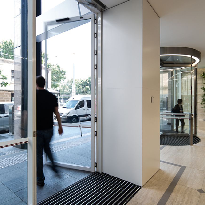 Record DFA127 Automatic Swing Door Operator 