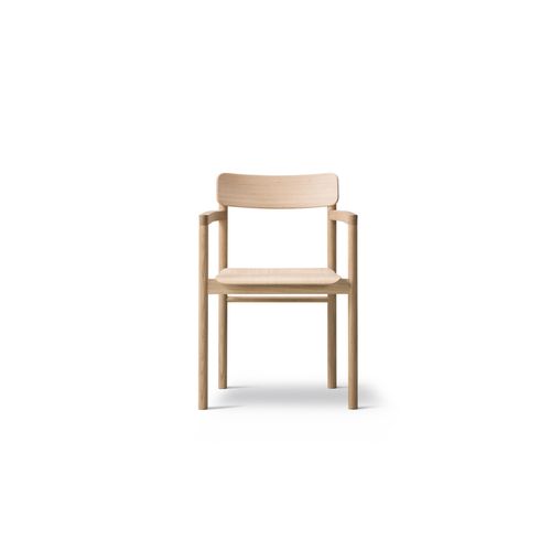 Post Chair by Fredericia