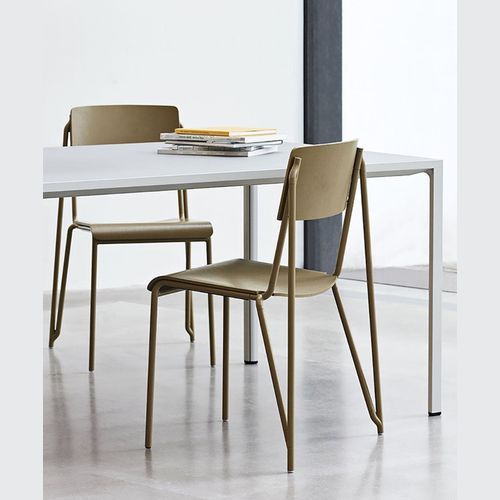 Petit Standard Chair by HAY