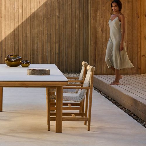 Amanu Armchair