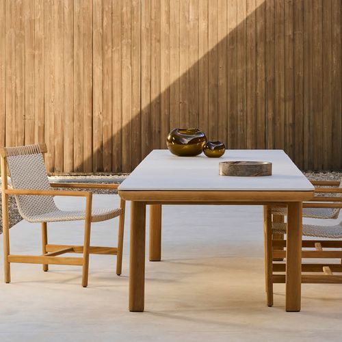 Amanu Dining Table