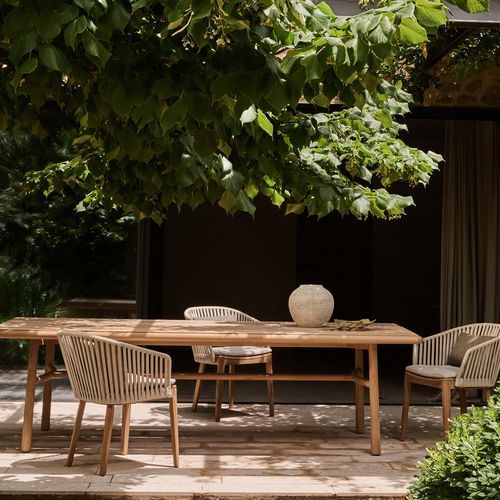 UkiYo | Dining Table